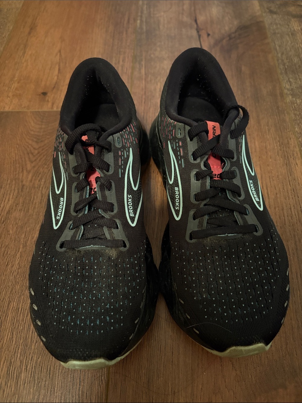 Brooks Glycerin 20 Women’s Black Running Sneakers with Mint and Coral Accents